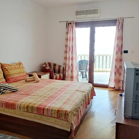 Apartments Altea Рафаїловичі Екстер'єр фото