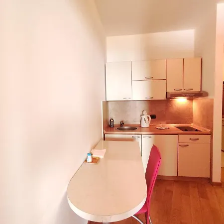 Apartments Altea Рафаїловичі Екстер'єр фото