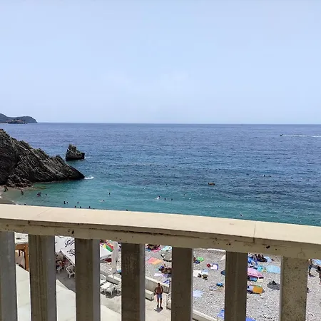 Apartments Altea Рафаїловичі Екстер'єр фото